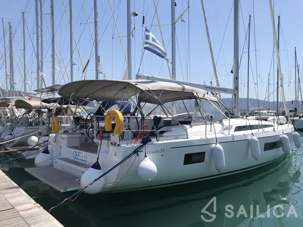 Oceanis 51.1 - Yacht Charter Sailica