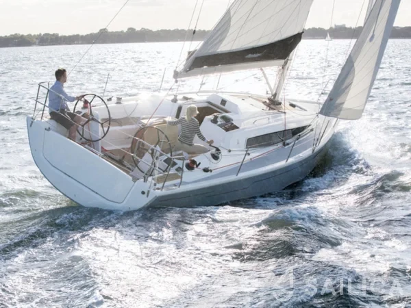Dehler 34 - Yacht Charter Sailica
