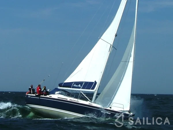 Hanse 370 - Yacht Charter Sailica