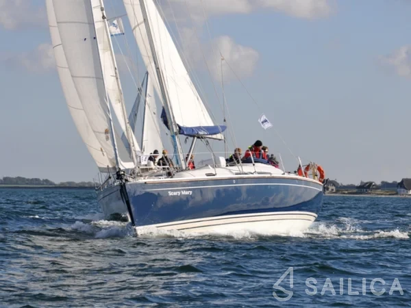 Hanse 370 - Yacht Charter Sailica
