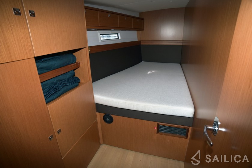 Bavaria Cruiser 56 - 5 + 1 cab. - Yacht Charter Sailica