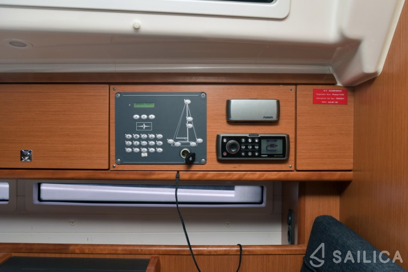 Bavaria Cruiser 56 - 5 + 1 cab. - Yacht Charter Sailica