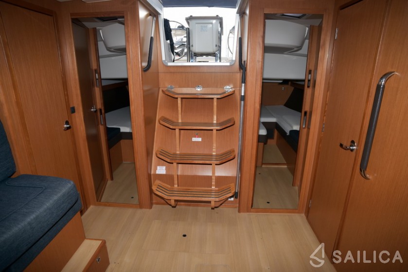 Bavaria Cruiser 56 - 5 + 1 cab. - Yacht Charter Sailica