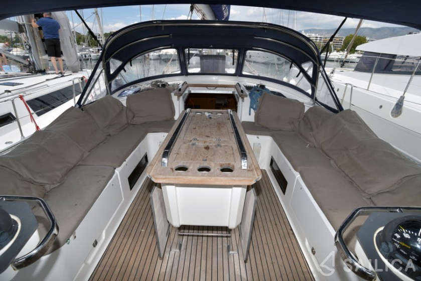 Bavaria Cruiser 56 - 5 + 1 cab. - Yacht Charter Sailica