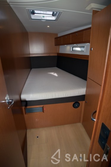 Bavaria Cruiser 56 - 5 + 1 cab. - Yacht Charter Sailica