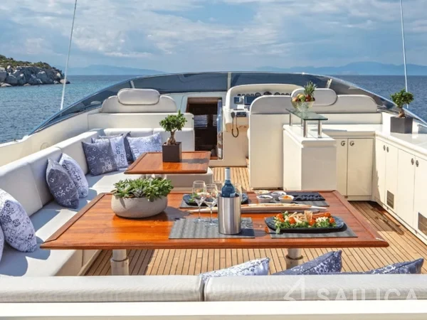 Posillipo Technema 95 - Yacht Charter Sailica