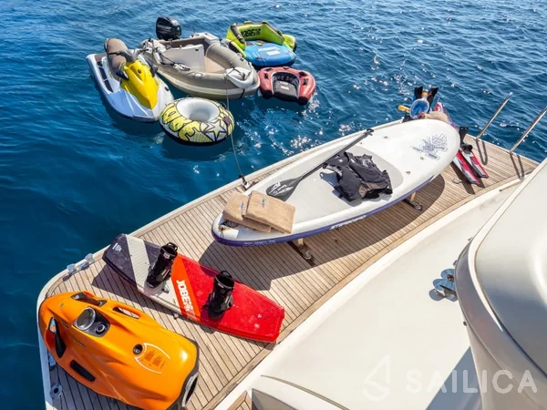 Posillipo Technema 70 - Yacht Charter Sailica