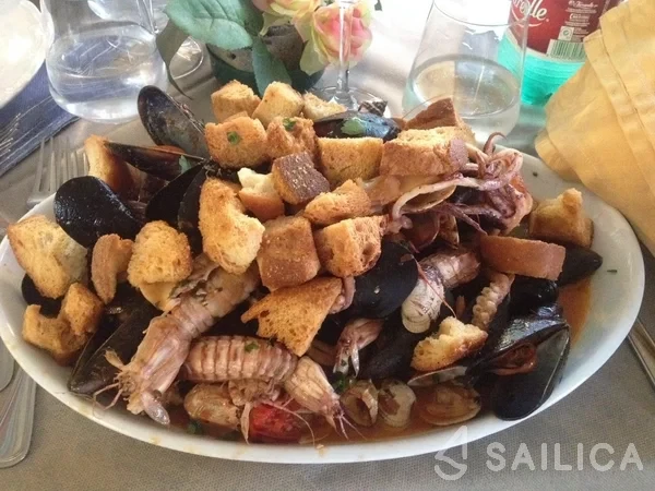 Lagoon 50 - Yacht Charter Sailica