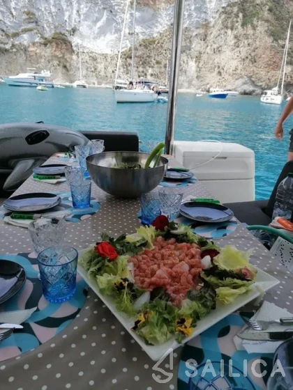 Lagoon 50 - Yacht Charter Sailica