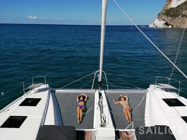 Lagoon 50 - Yacht Charter Sailica
