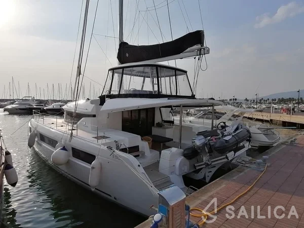 Lagoon 50 - Yacht Charter Sailica
