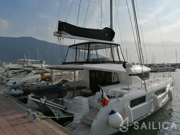 Lagoon 50 - Yacht Charter Sailica