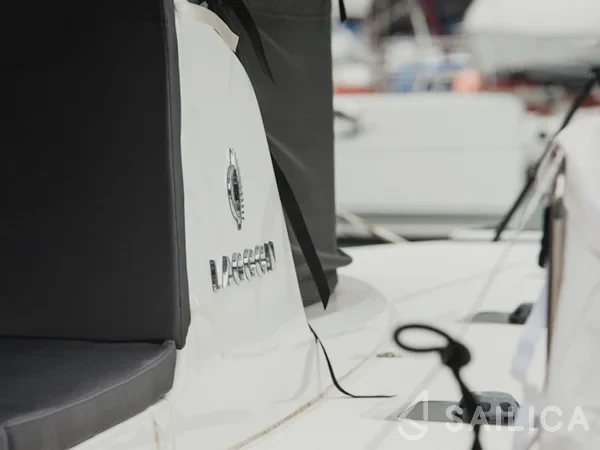 Lagoon 42 - Yacht Charter Sailica