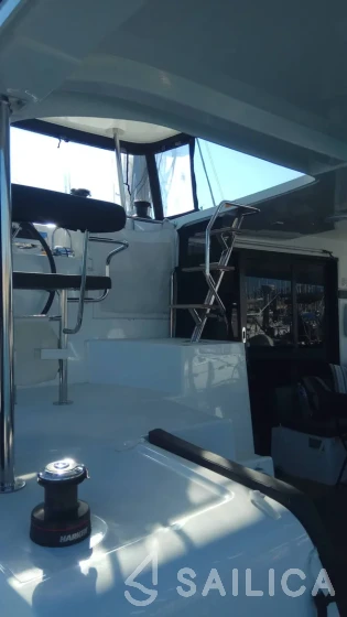 Lagoon 42 - Yacht Charter Sailica