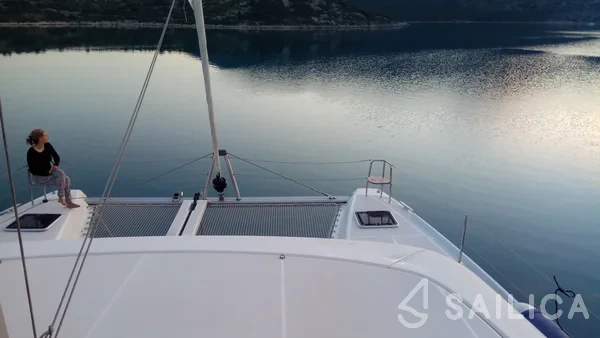 Lagoon 42 - Yacht Charter Sailica