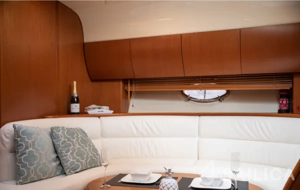 Gobbi 425 - Yacht Charter Sailica