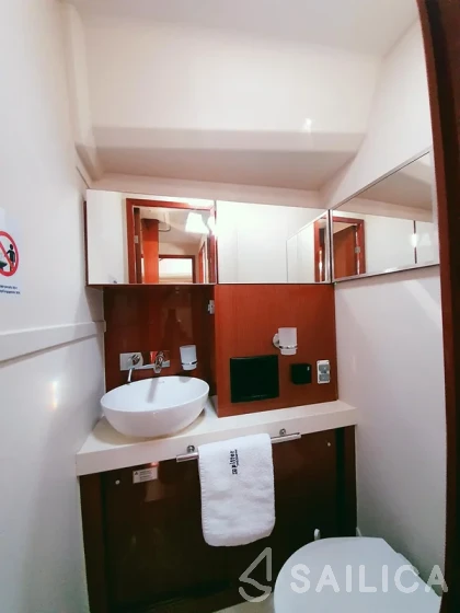 Hanse 505 - Yacht Charter Sailica