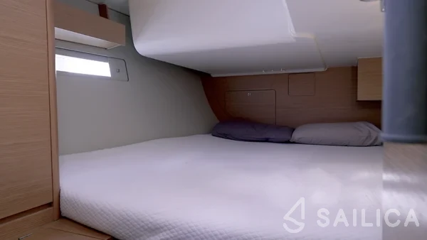 Dufour 412 GL - Yacht Charter Sailica