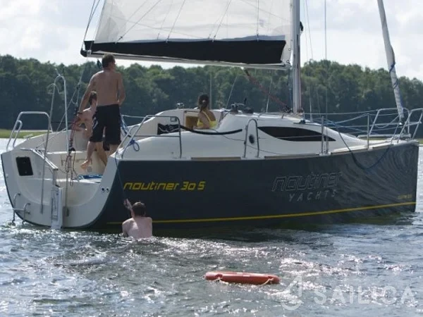 Nautiner 30S Race - Yacht Charter Sailica