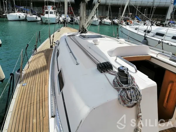 Elan 40 - Yacht Charter Sailica