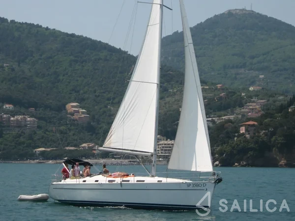 Cyclades 43.3 - Yacht Charter Sailica