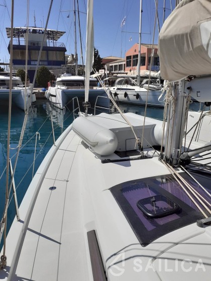 Dufour 430 Grand Large - Yacht Charter Sailica