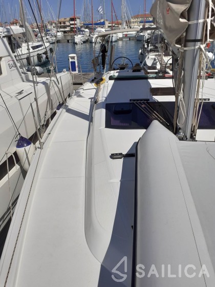 Dufour 430 Grand Large - Yacht Charter Sailica