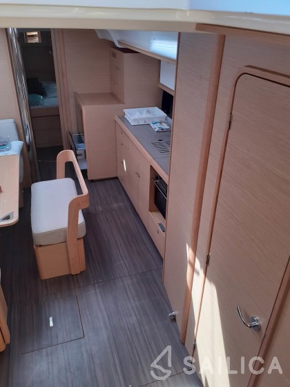 Dufour 430 Grand Large - Yacht Charter Sailica