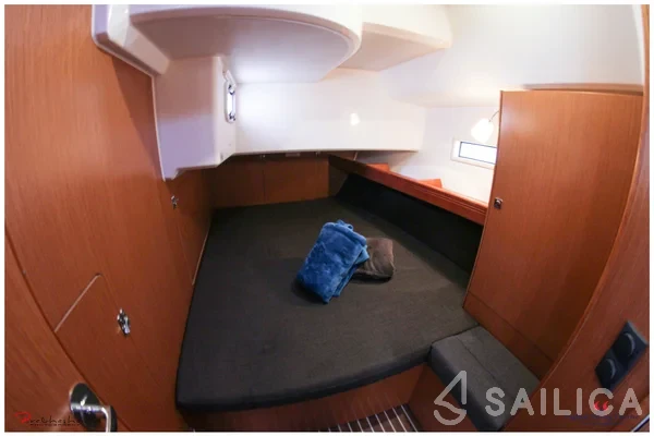 Bavaria 46 Cruiser - Yacht Charter Sailica