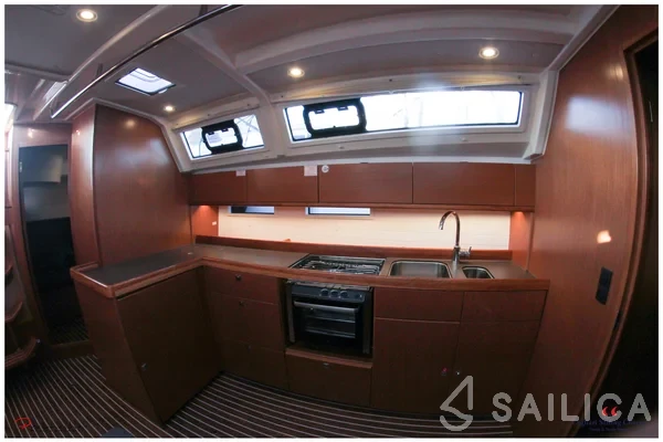 Bavaria 46 Cruiser - Yacht Charter Sailica