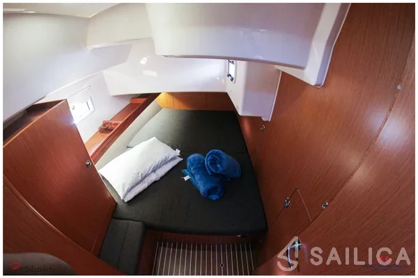 Bavaria 46 Cruiser - Yacht Charter Sailica