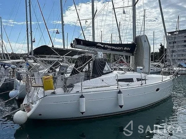 Elan 344 Impression - Yacht Charter Sailica