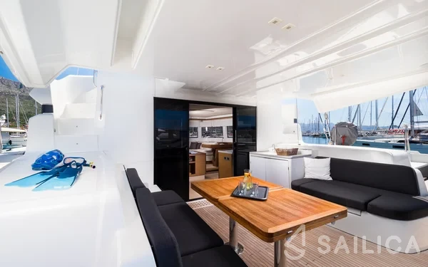 Lagoon 50 - Yacht Charter Sailica