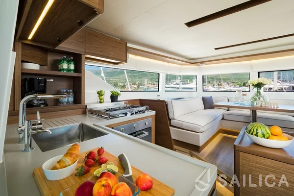 Lagoon 50 - Yacht Charter Sailica