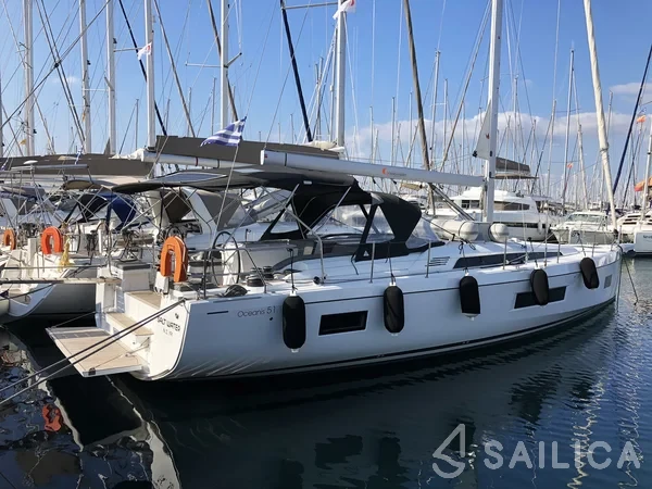 Oceanis 51.1 - Yacht Charter Sailica