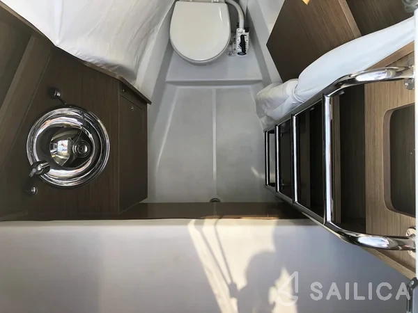 Oceanis 51.1 - Yacht Charter Sailica