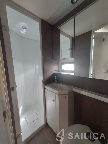 Bali 5.4. - Yacht Charter Sailica