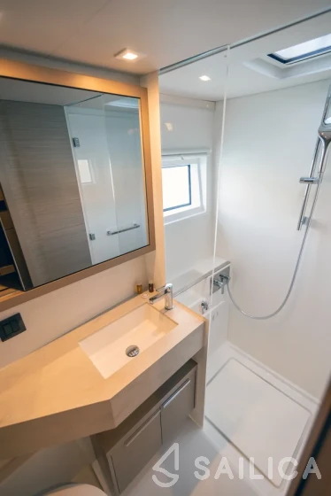 Lagoon 46  - Yacht Charter Sailica