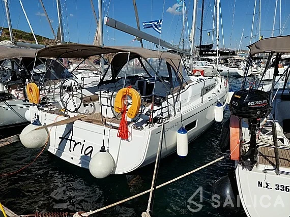 Oceanis 40.1 - Yacht Charter Sailica