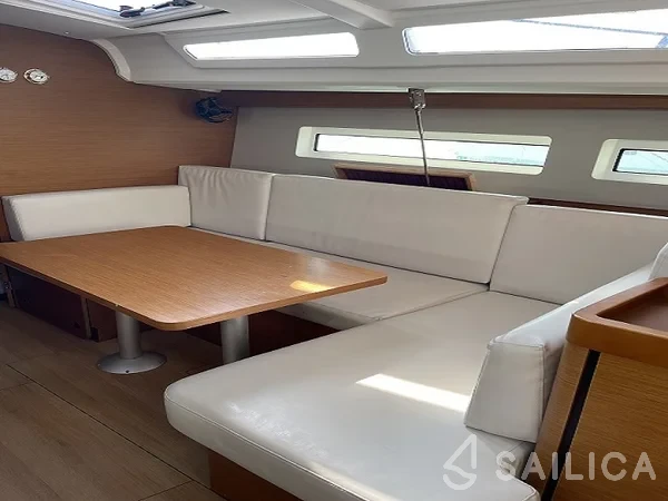 Sun Odyssey 440 - Yacht Charter Sailica