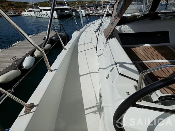 Sun Odyssey 440 - Yacht Charter Sailica