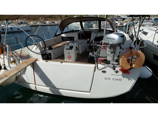 Sun Odyssey 440 - Yacht Charter Sailica