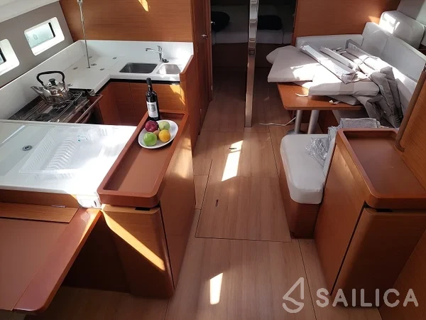 Sun Odyssey 440 - Yacht Charter Sailica