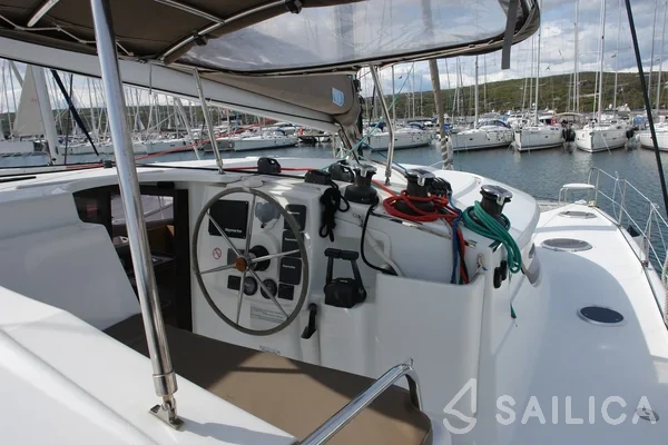 Lipari 41 - Yacht Charter Sailica