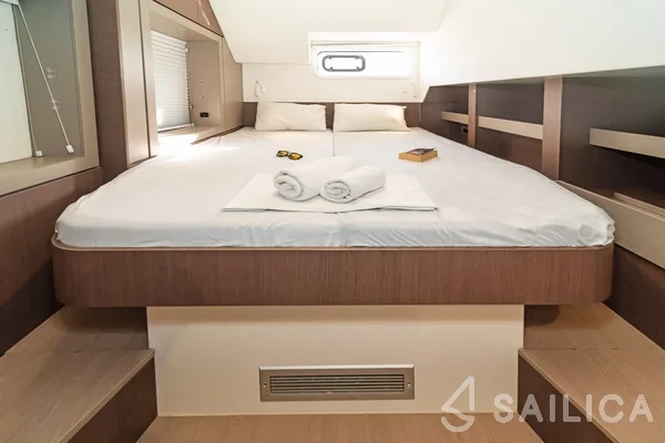Bali 4.6 - Yacht Charter Sailica