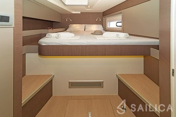Bali 4.6 - Yacht Charter Sailica