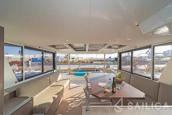 Bali 4.6 - Yacht Charter Sailica