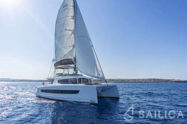 Bali 4.6 - Yacht Charter Sailica