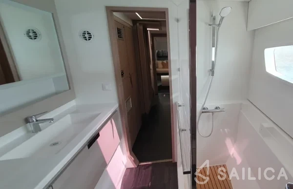 Elba 45 - Yacht Charter Sailica