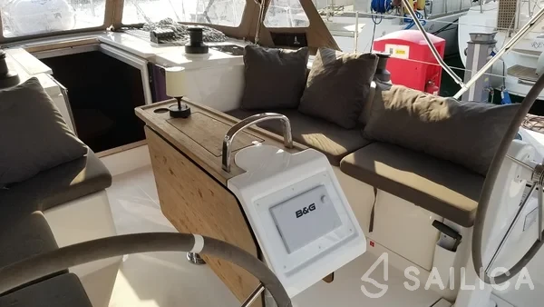 Bavaria C42 - Yacht Charter Sailica